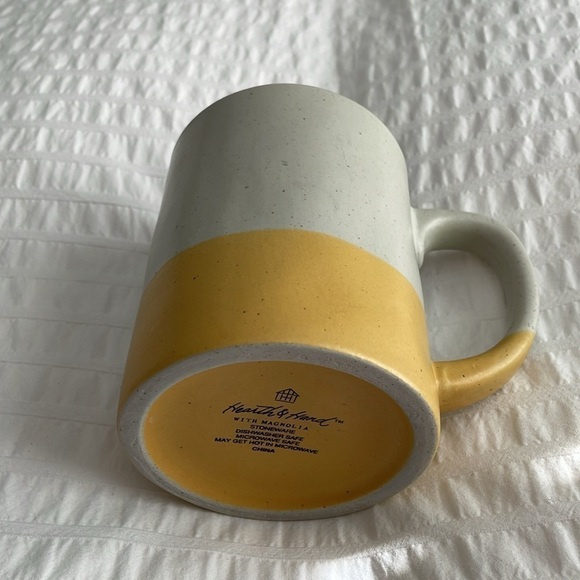 Anthropologie mugs (and others) lot of 5 - Picture 10 of 12